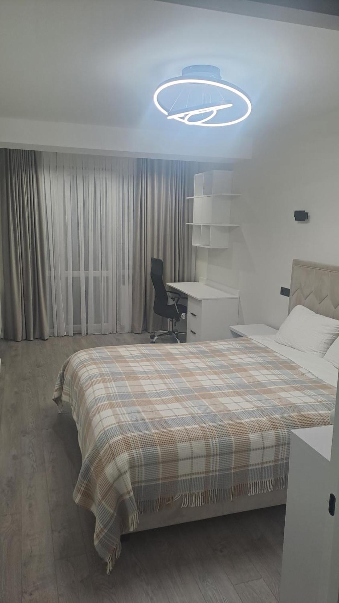 Аэропорт Апартаменты 24&24 Chisinau Bagian luar foto